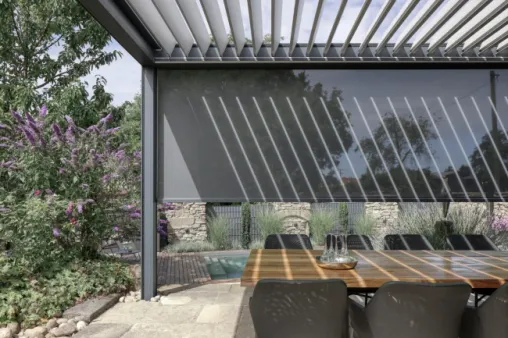 Link zur Seite Vor dem Kauf einer Terrassenüberdachung aus Aluminium gibt es häufig viele Fragen, die wir Ihnen gerne ausführlich beantworten. Erste Antworten auf die am häufigsten gestellten Fragen möchten wir Ihnen bereits hier geben.